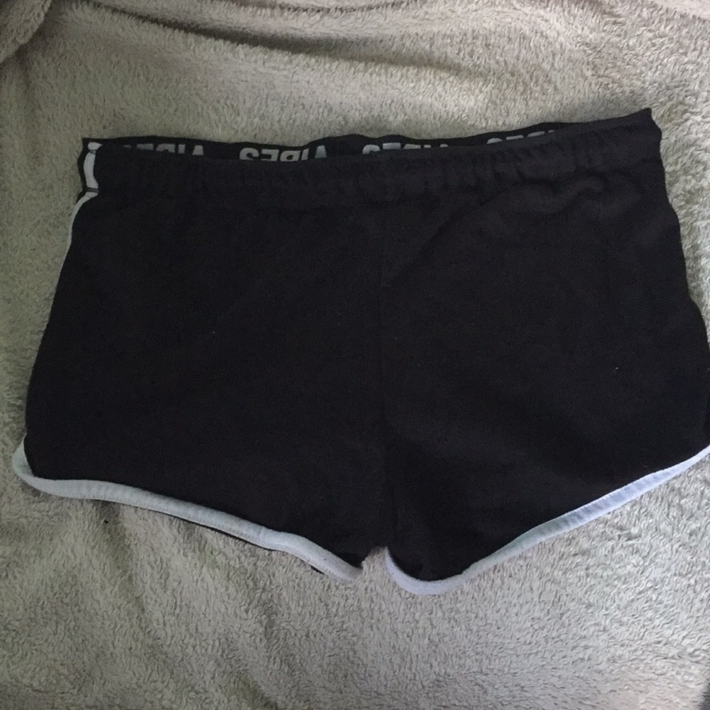 Rue21 Vibes Shorts - Picture 3 of 4